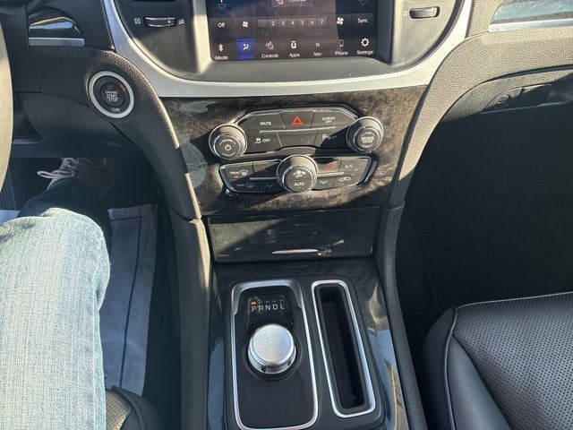 2023 Chrysler 300 Touring