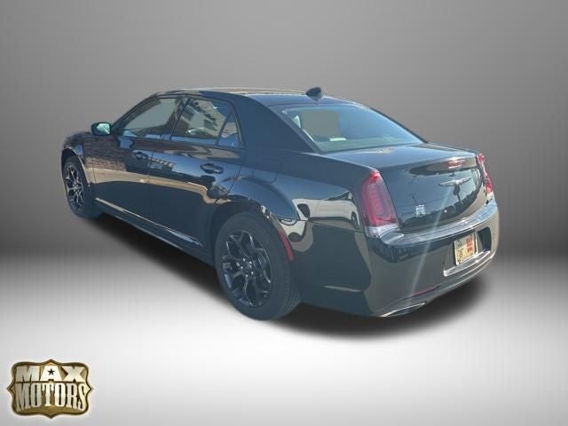 2023 Chrysler 300 Touring