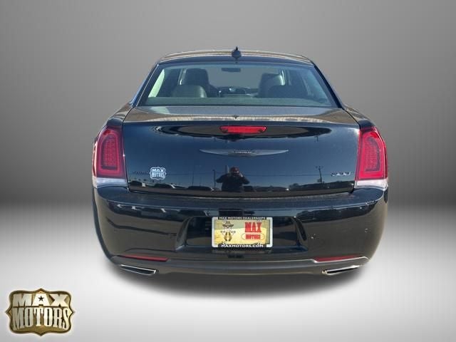 2023 Chrysler 300 Touring