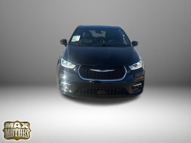 2025 Chrysler Pacifica Hybrid Select