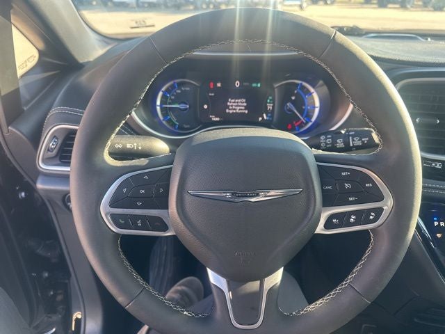 2025 Chrysler Pacifica Hybrid Select