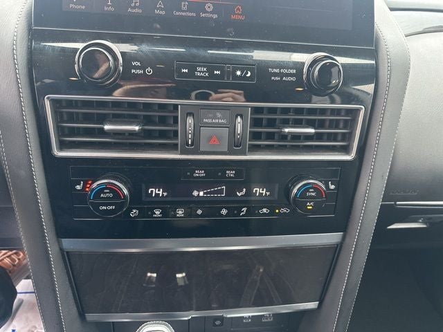 2024 INFINITI QX80 LUXE