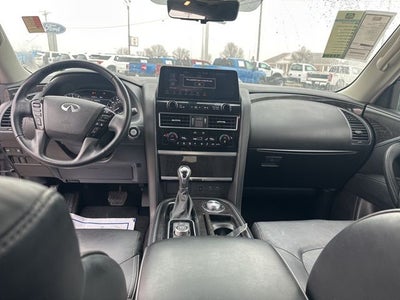 2024 INFINITI QX80 LUXE