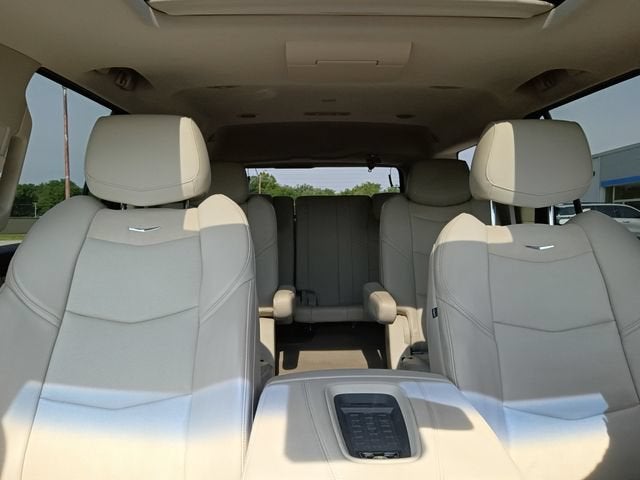 2015 Cadillac Escalade Luxury