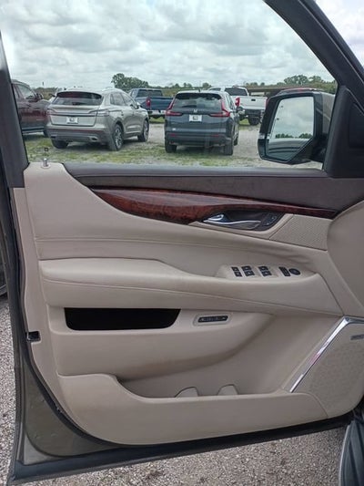 2015 Cadillac Escalade Luxury