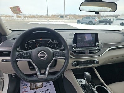 2023 Nissan Altima 2.5 SV