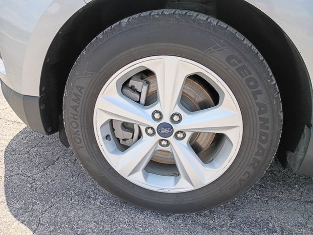 2021 Ford Edge SE