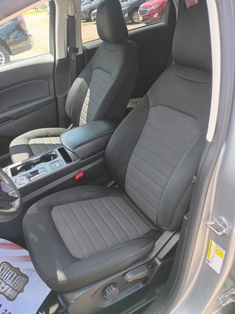 2021 Ford Edge SE