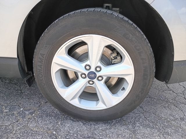 2021 Ford Edge SE