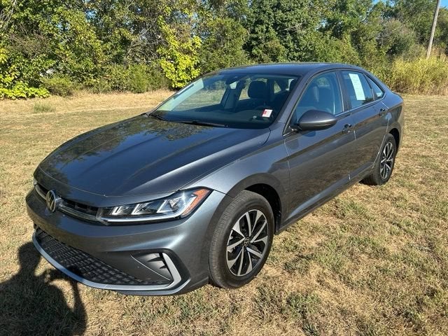 Used 2025 Volkswagen Jetta S with VIN 3VW5X7BUXSM073206 for sale in Kansas City