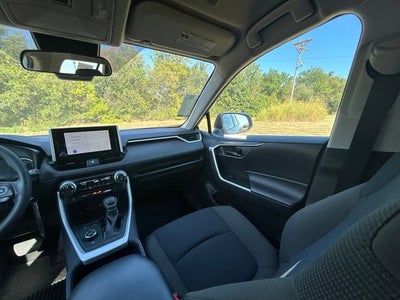 2023 Toyota RAV4 Hybrid LE